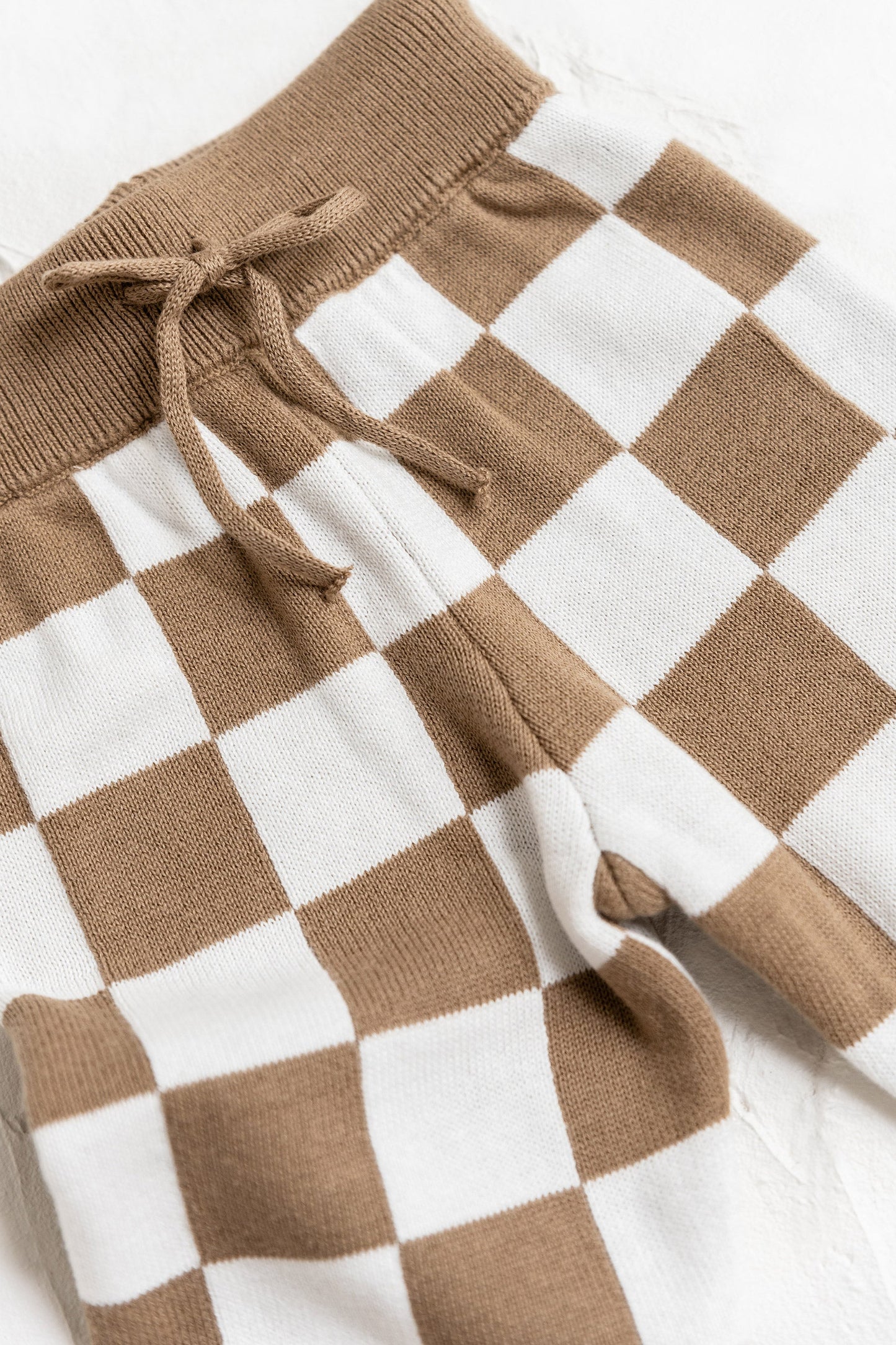 KNITTED PANTS | CHOCOLATE