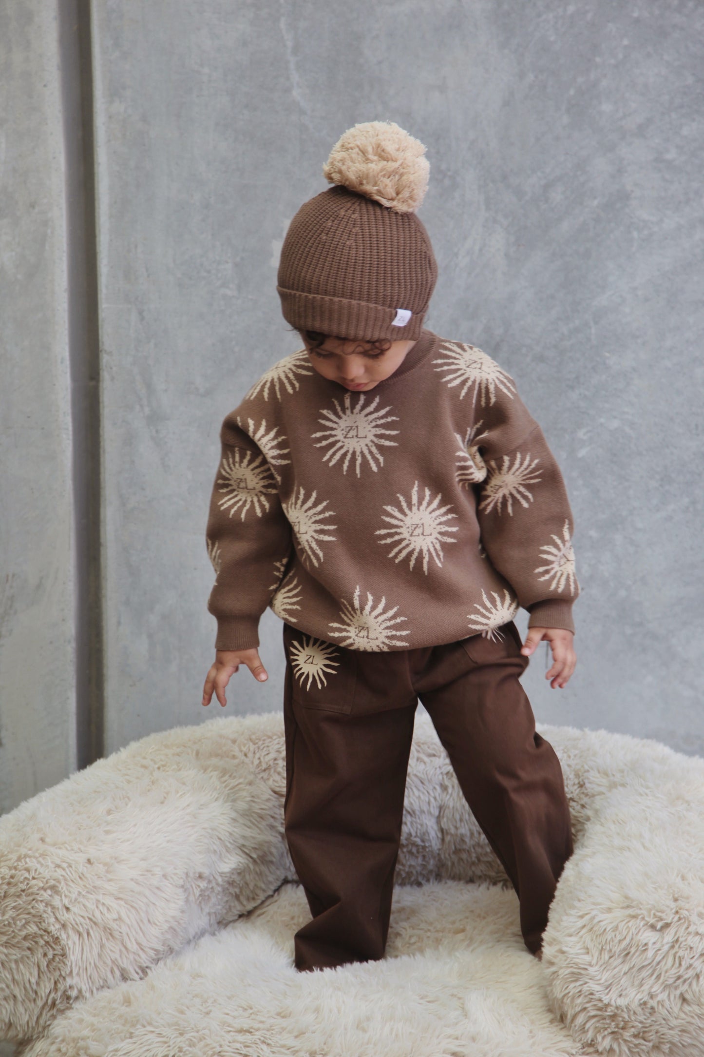 JUMPER | CYRUS