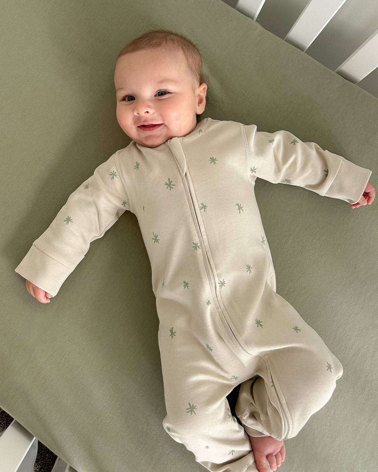 PRINTED ONESIE | SAGE STAR