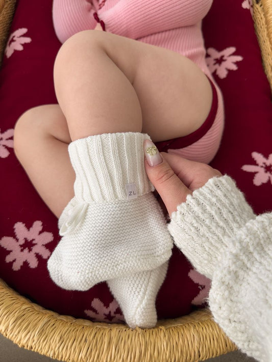 BOOTIES | MILK (Plain)